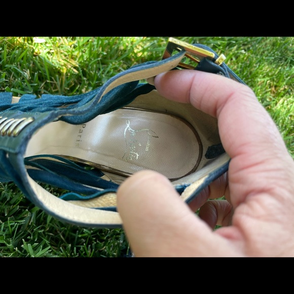 SALE 100% AUTHENTIC Christian louboutin heels - Picture 4 of 14